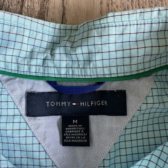 Tommy Hilfiger Mens Collared Plaid Button Down Short Sleeve Shirt, size medium - Picture 2 of 9